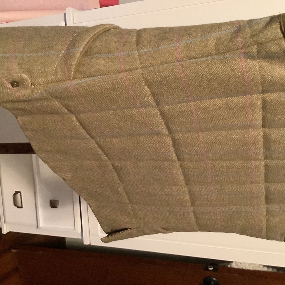 Vest - Picture 3 of 4